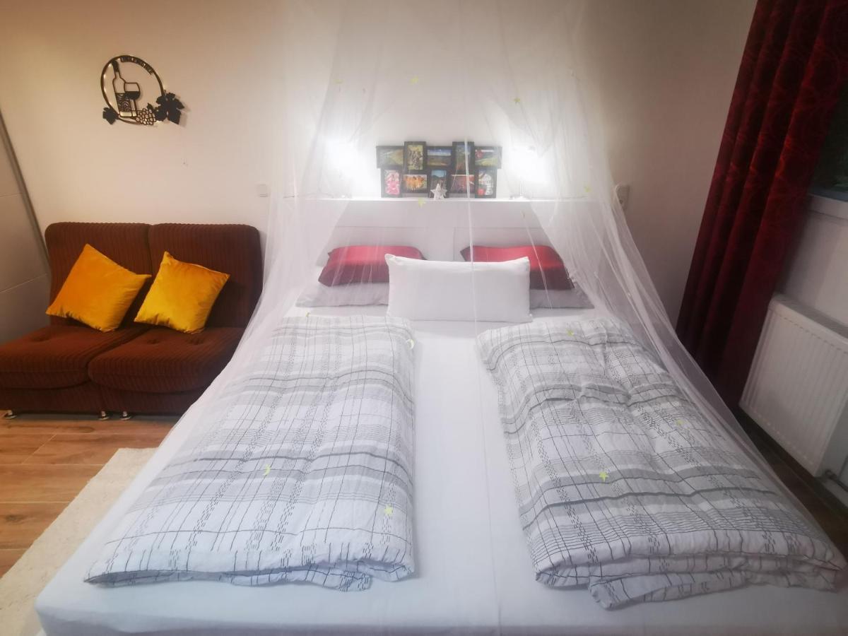Pension & Apartments Linkemuehle Niederfell Ngoại thất bức ảnh